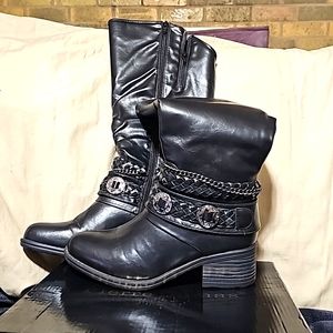 Wide calf Boots